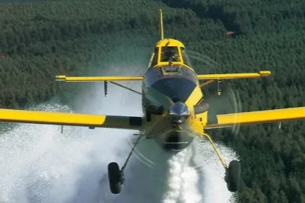Combate a incêndios florestais com aeronaves agrícolas